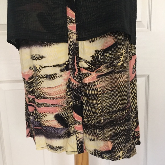 Volcom • Layered Pattern Mini Dress - Picture 3 of 7